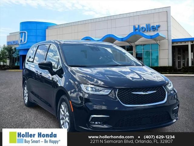 2025 Chrysler Pacifica Select for sale in Orlando, FL