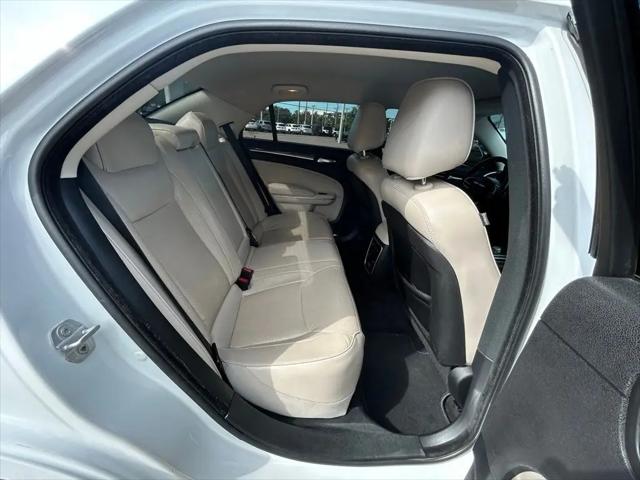 2018 Chrysler 300 Limited