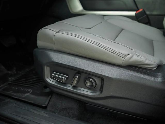 2026 Toyota Tundra Limited CrewMax 5.5' Bed