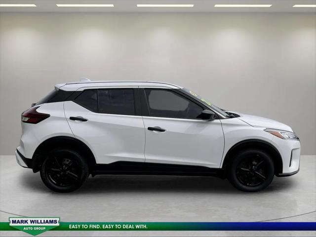 2024 Nissan Kicks S Xtronic CVT