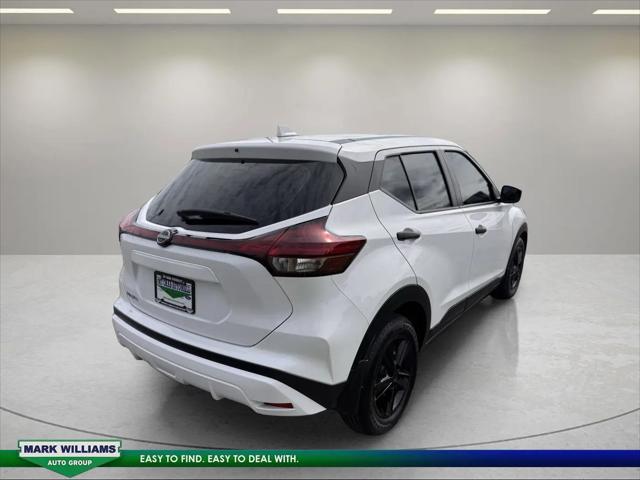 2024 Nissan Kicks S Xtronic CVT