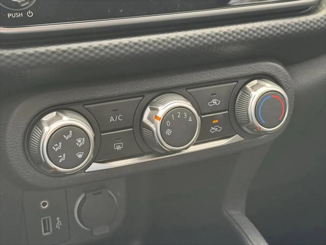 2024 Nissan Kicks S Xtronic CVT