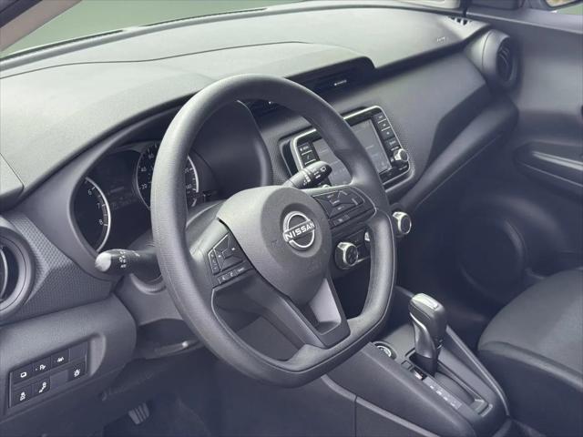 2024 Nissan Kicks S Xtronic CVT