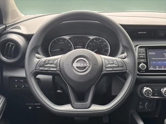 2024 Nissan Kicks S Xtronic CVT
