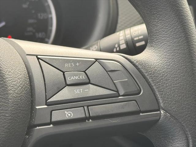 2024 Nissan Kicks S Xtronic CVT