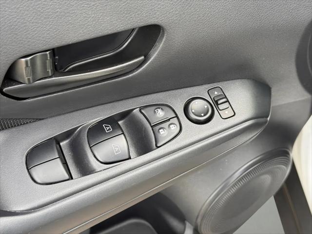 2024 Nissan Kicks S Xtronic CVT