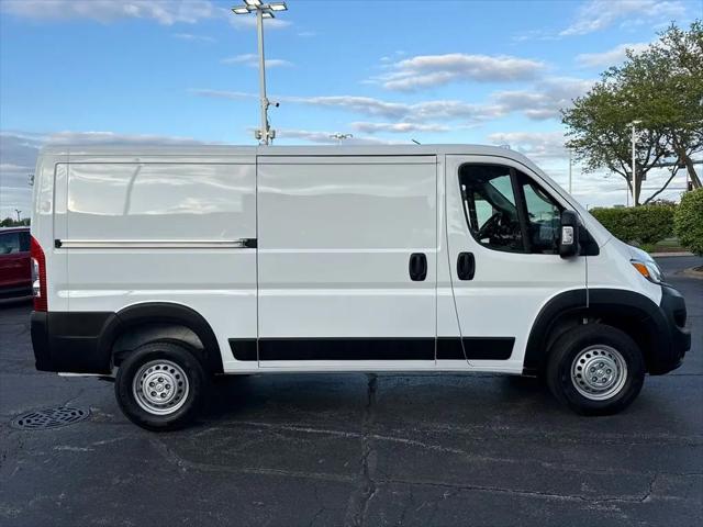 2025 Ram ProMaster Cargo Van Tradesman Low Roof 136" WB w/Pass Seat