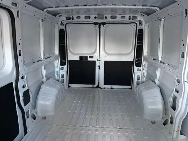2025 Ram ProMaster Cargo Van Tradesman Low Roof 136" WB w/Pass Seat