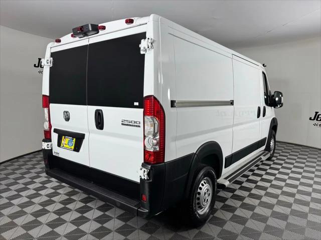 2025 Ram ProMaster 2500 Cargo Van Tradesman Low Roof 136" WB w/Pass Seat
