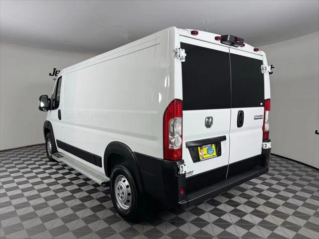 2025 Ram ProMaster 2500 Cargo Van Tradesman Low Roof 136" WB w/Pass Seat