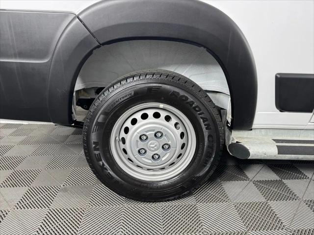 2025 Ram ProMaster 2500 Cargo Van Tradesman Low Roof 136" WB w/Pass Seat