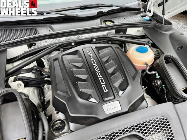 2015 Porsche Macan S
