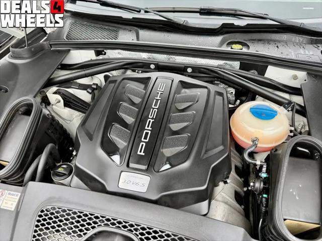 2015 Porsche Macan S