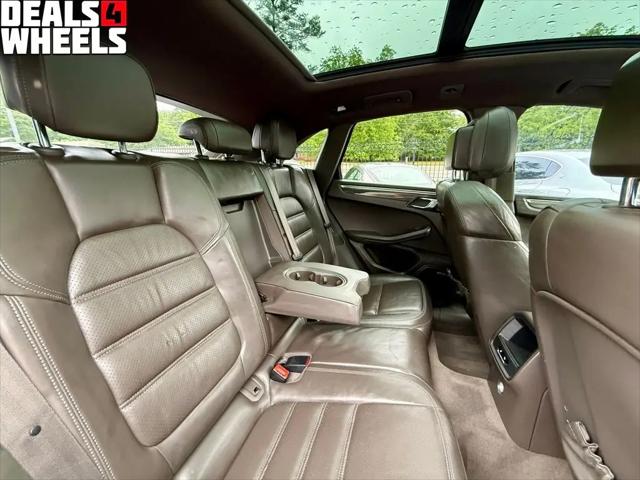 2015 Porsche Macan S