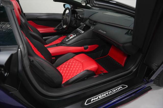 2017 Lamborghini Aventador LP700-4