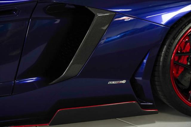 2017 Lamborghini Aventador LP700-4