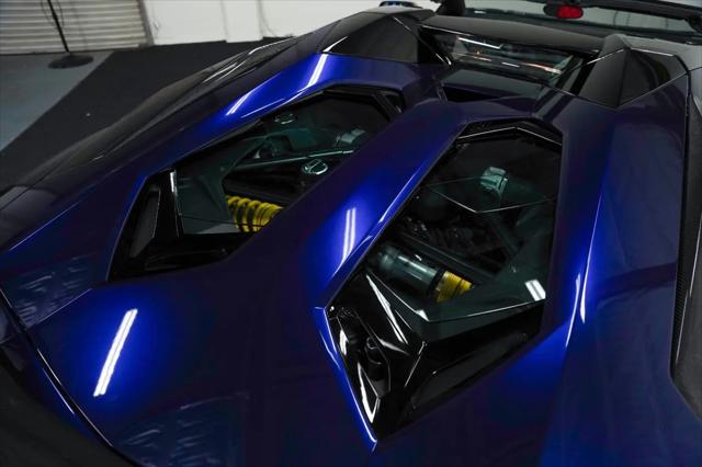 2017 Lamborghini Aventador LP700-4