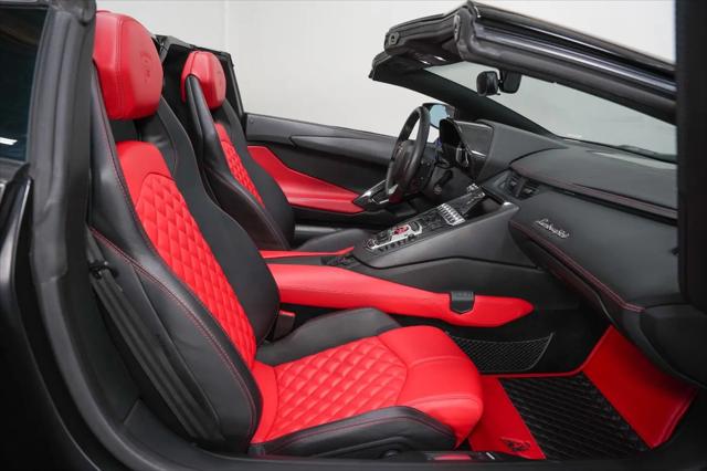 2017 Lamborghini Aventador LP700-4