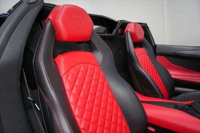 2017 Lamborghini Aventador LP700-4