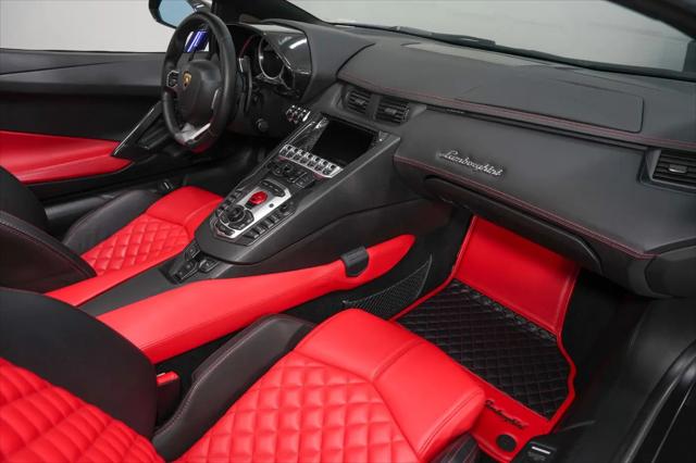 2017 Lamborghini Aventador LP700-4