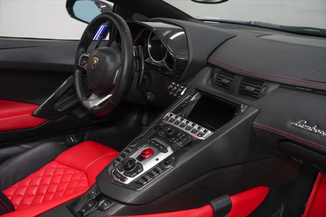 2017 Lamborghini Aventador LP700-4
