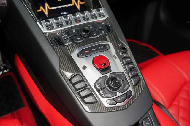 2017 Lamborghini Aventador LP700-4