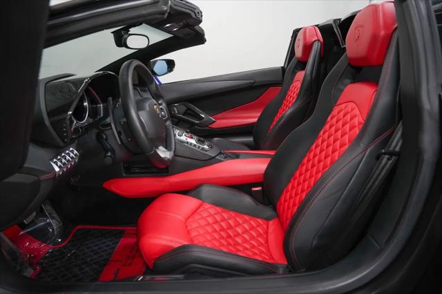 2017 Lamborghini Aventador LP700-4