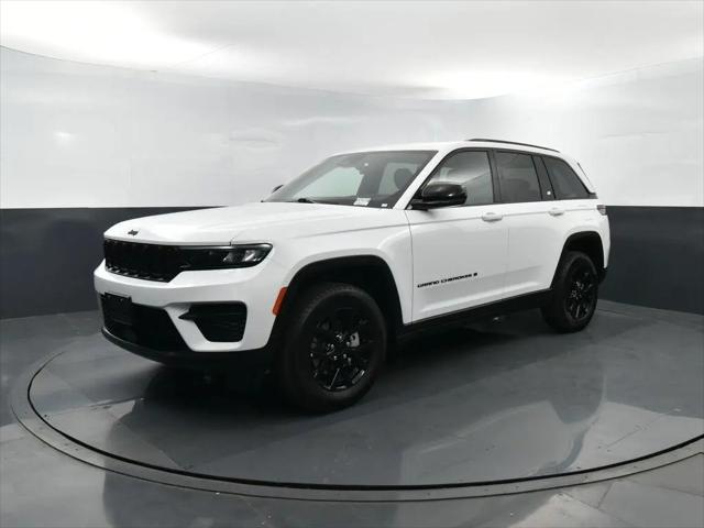 2025 Jeep Grand Cherokee Altitude 4x4 for sale in Valencia, CA