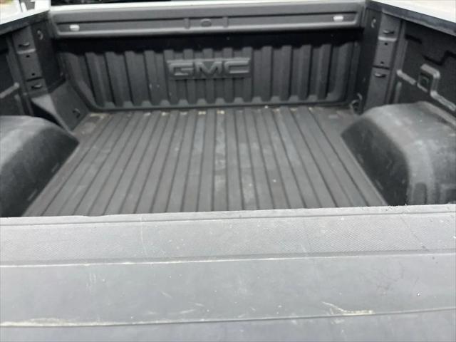 2024 GMC Sierra 1500 4WD Crew Cab Short Box SLT