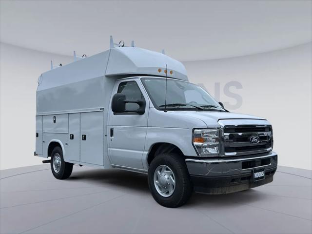 2026 Ford E-350 Cutaway E-Series Cutaway