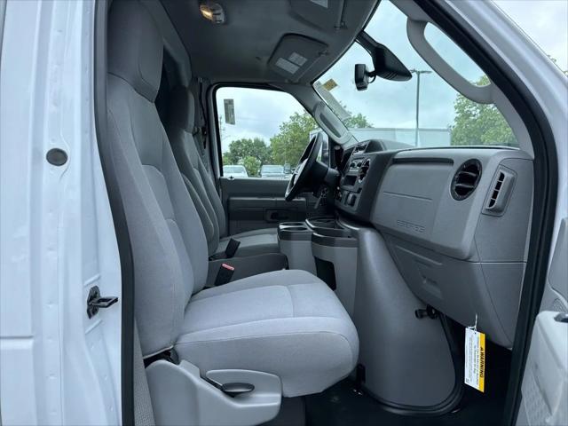 2026 Ford E-350 Cutaway E-Series Cutaway