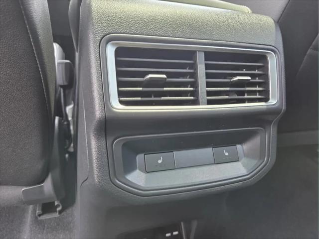 2026 Volkswagen Atlas Cross Sport SEL Premium R-Line
