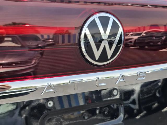 2026 Volkswagen Atlas Cross Sport SEL Premium R-Line