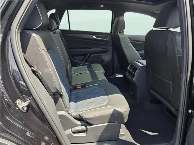 2026 Volkswagen Atlas Cross Sport SEL Premium R-Line
