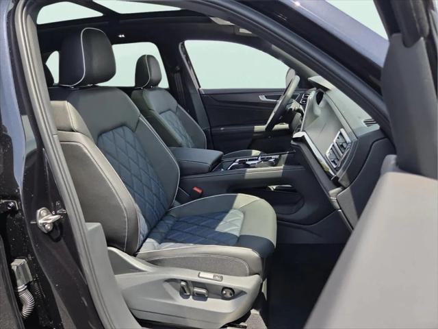 2026 Volkswagen Atlas Cross Sport SEL Premium R-Line