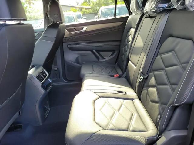 2026 Volkswagen Atlas Cross Sport SE with Technology