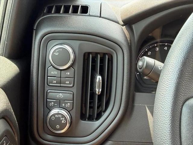 2026 GMC Sierra 1500 Crew Cab, Short Bed, Pro, 4WD