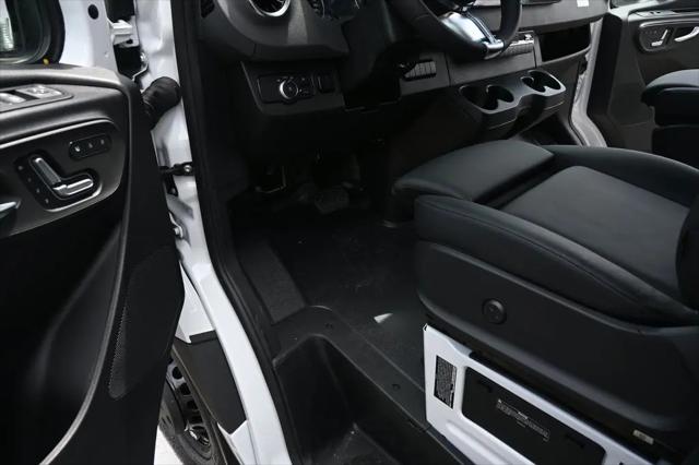2026 Mercedes-Benz Sprinter 4500 High Roof 4-Cyl Diesel HO