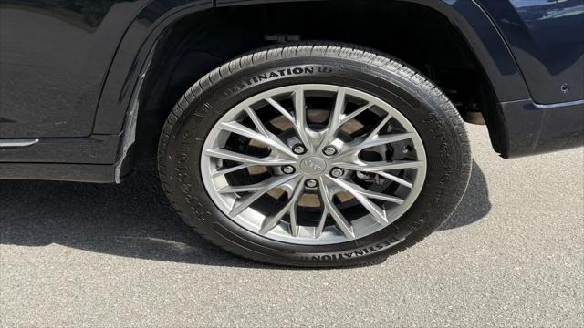 2022 Jeep Grand Cherokee Summit 4x4