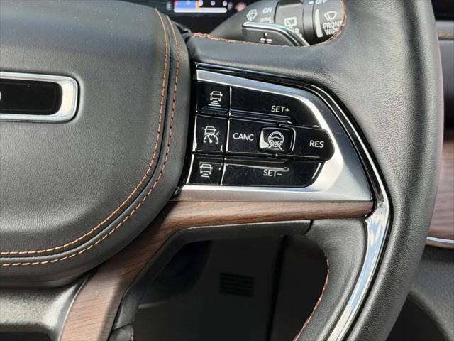 2022 Jeep Grand Cherokee Summit 4x4
