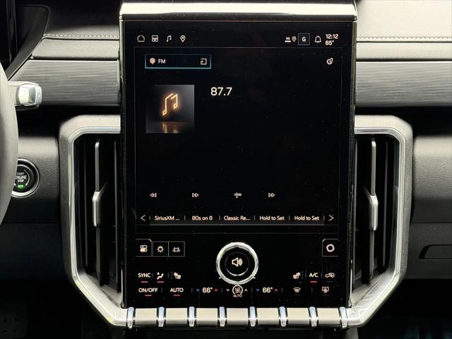 2026 GMC Acadia Elevation FWD