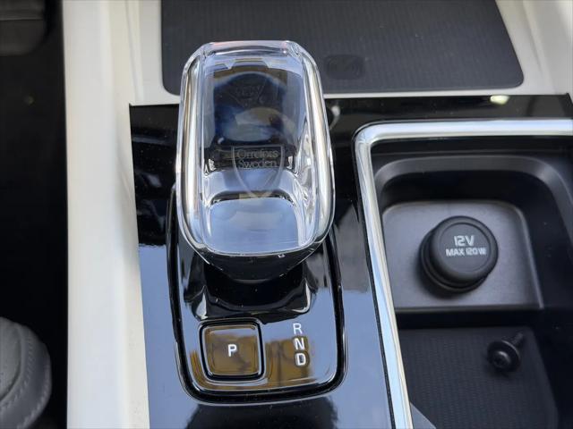 2026 Volvo XC60 B5 Ultra