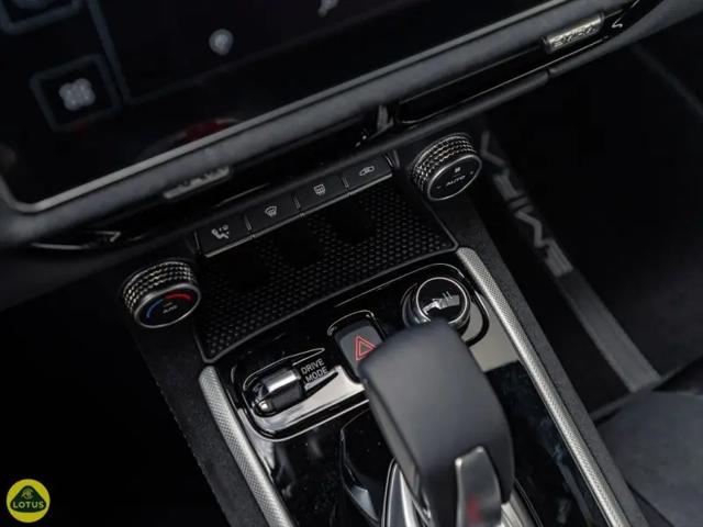2026 Lotus Emira Turbo SE