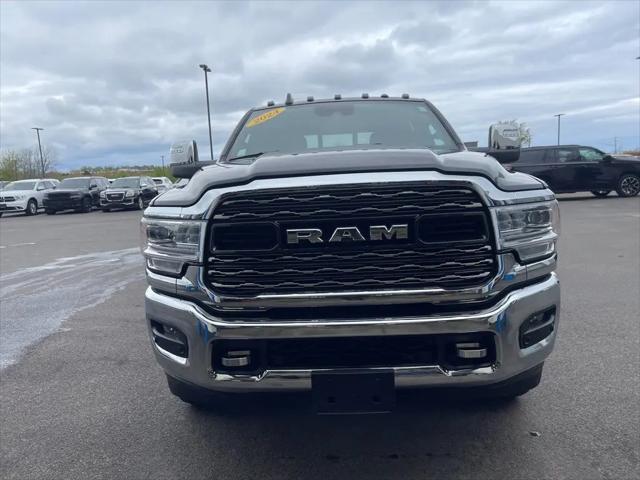 2024 Ram 3500 Limited Crew Cab 4x4 8' Box