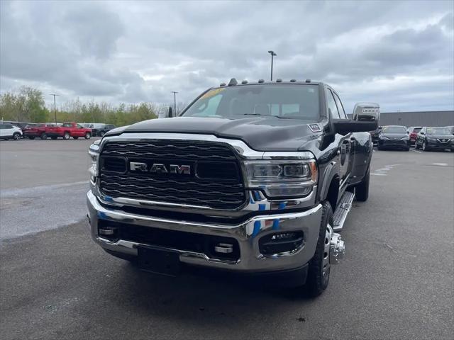 2024 Ram 3500 Limited Crew Cab 4x4 8' Box