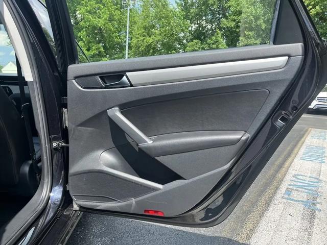 2021 Volkswagen Passat 2.0T SE