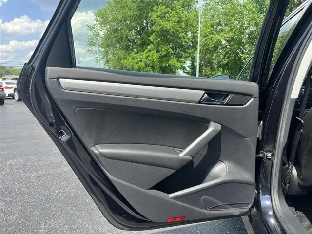 2021 Volkswagen Passat 2.0T SE