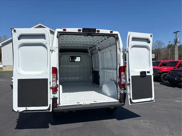 2025 Ram ProMaster 2500 Cargo Van Tradesman High Roof 159" WB w/Pass Seat