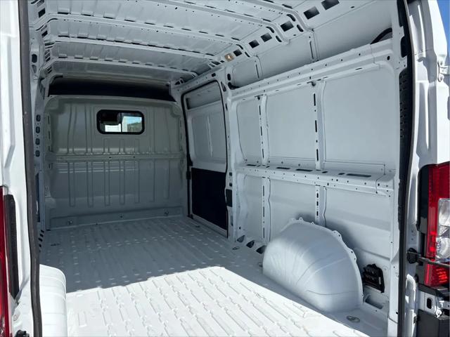 2025 Ram ProMaster 2500 Cargo Van Tradesman High Roof 159" WB w/Pass Seat
