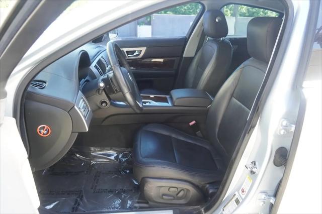 2011 Jaguar XF Premium